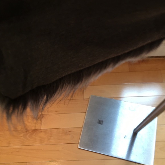 Faux fur grey vest - Picture 13 of 13